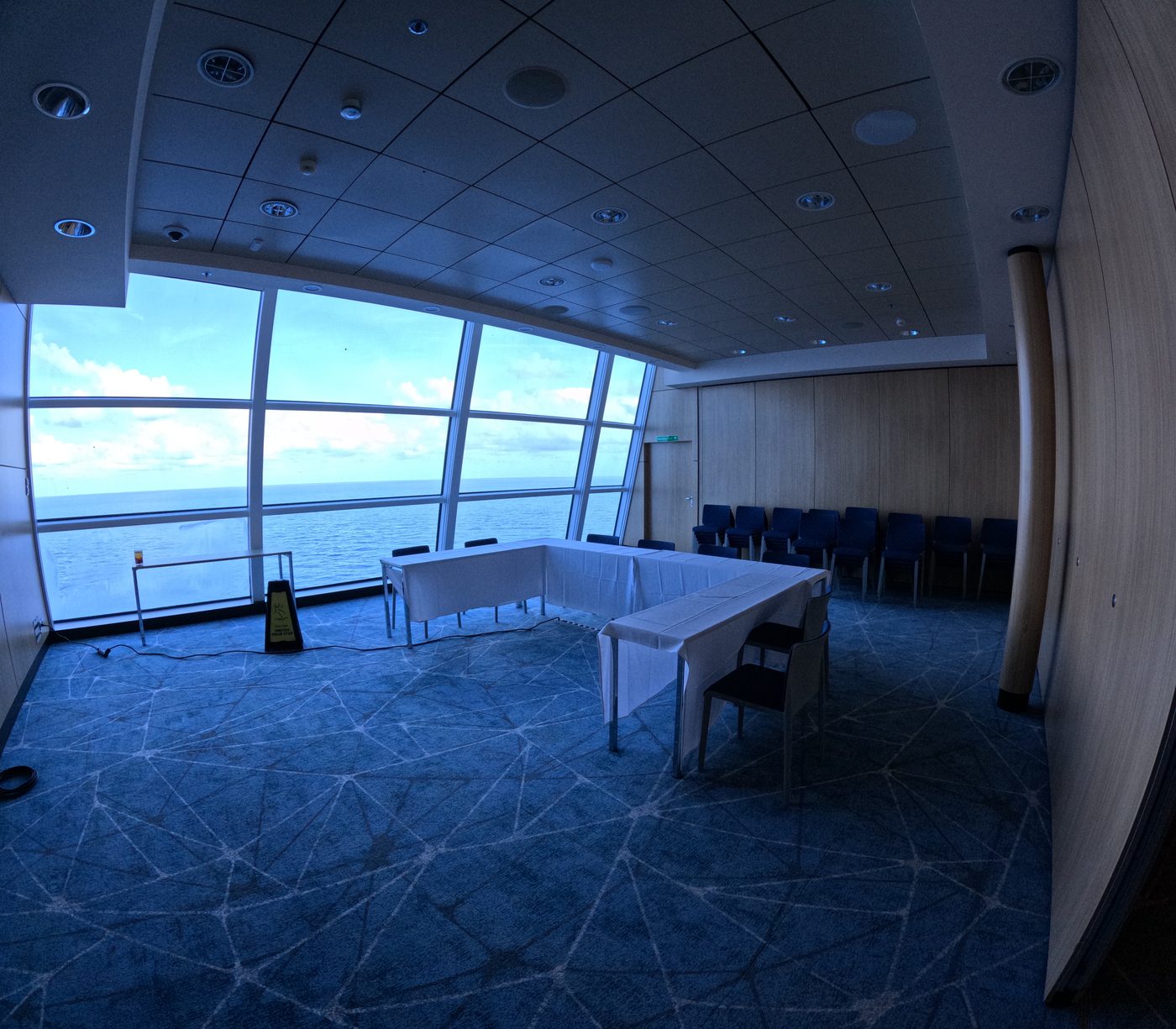 Observation room used for onboard meetings